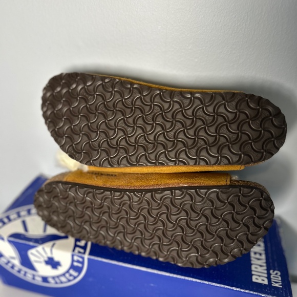 Birkenstock Kids Arizona w/shearling, size 33 (2) narrow, in mink, NEW w/box - Picture 4 of 6